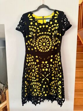 Nue by Shani Black Laser Cut Crepe Fit Flare Dress Yellow Lining Sz L